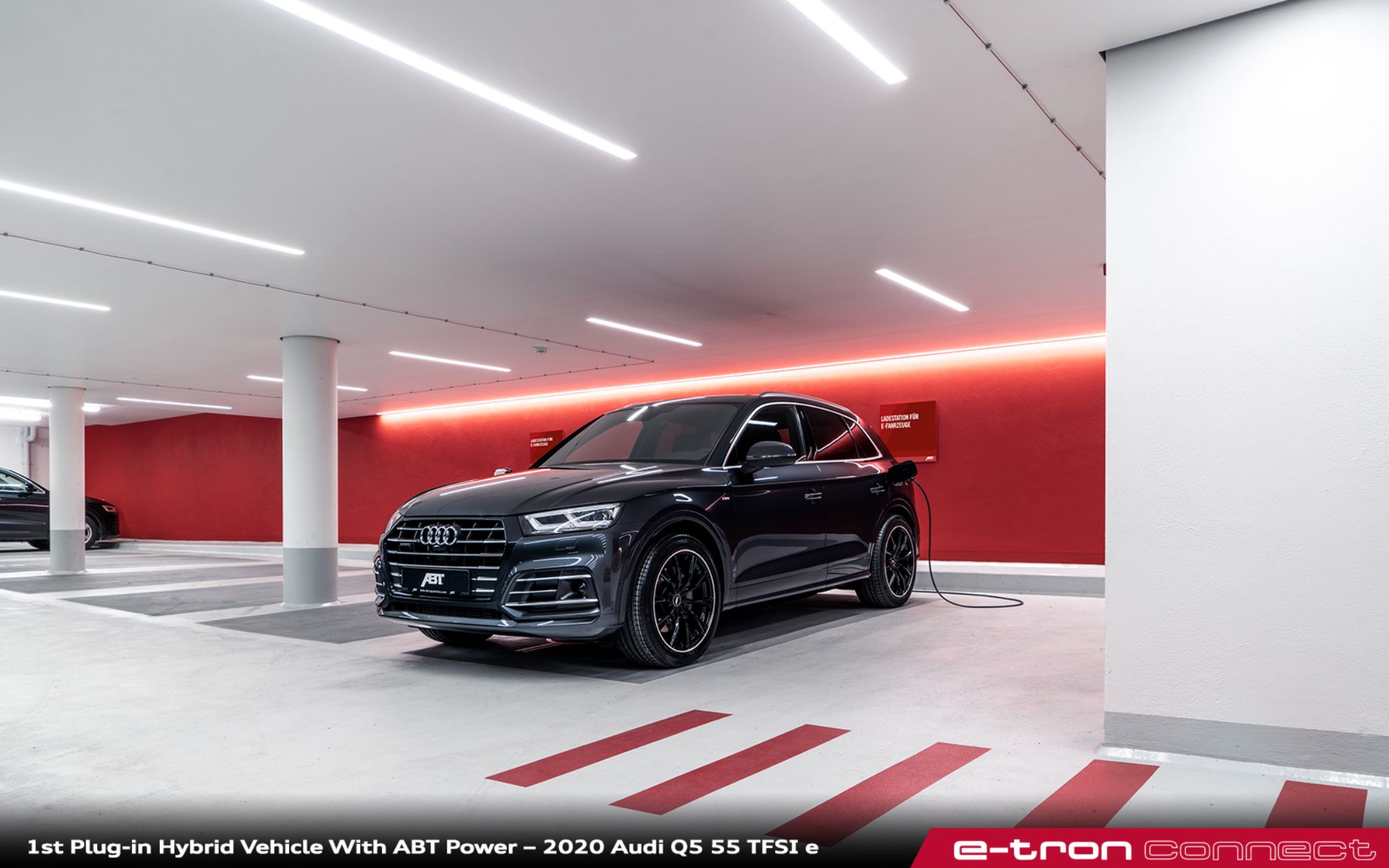 Sporty and elegant plug-in hybrid: the Audi Q5 Sportback TFSI e
