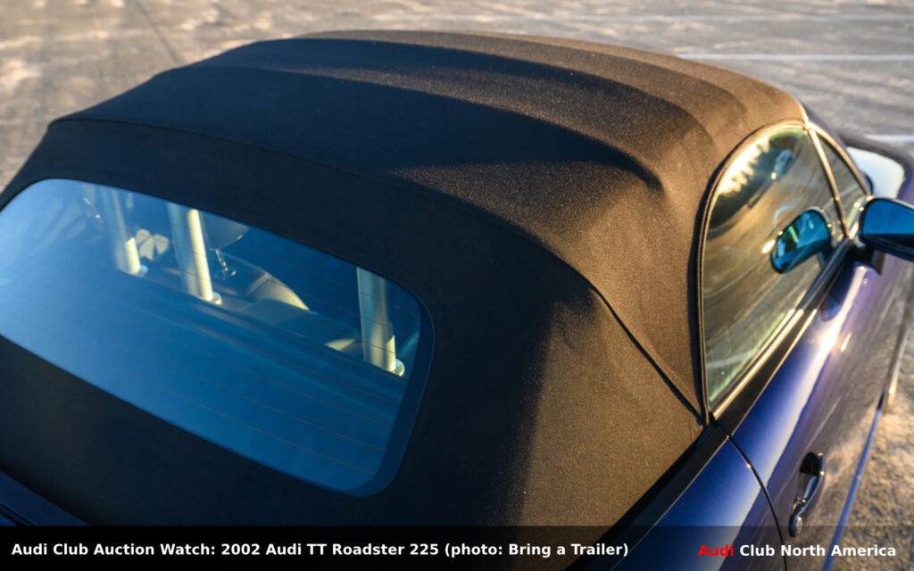 bt 2002 TTr40 3wlogo