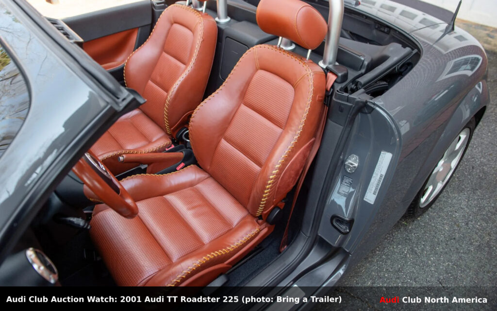 bt 2001 TTr40 2wlogo