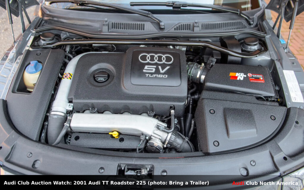 bt 2001 TTr40 5wlogo