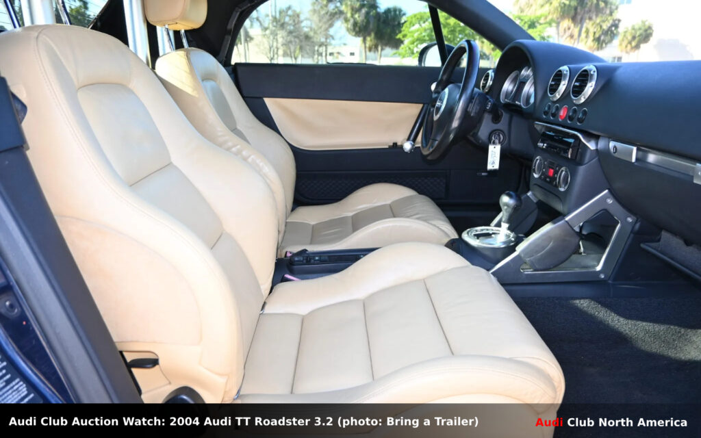 bt 2004 TTr11 3wlogo