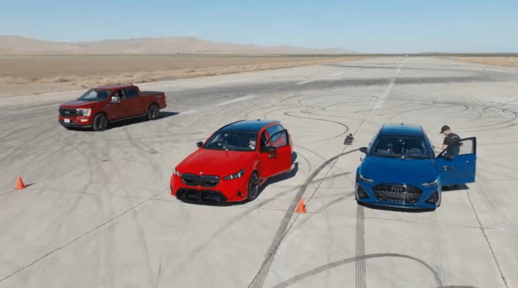 RS 6 Avant vs M5 Touring