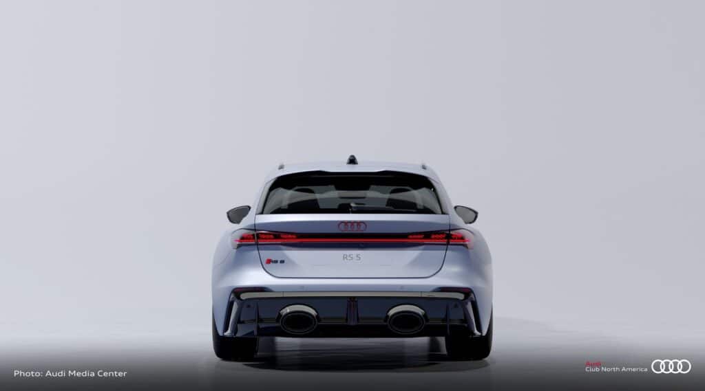 RS 5 Avant in Singapore livery